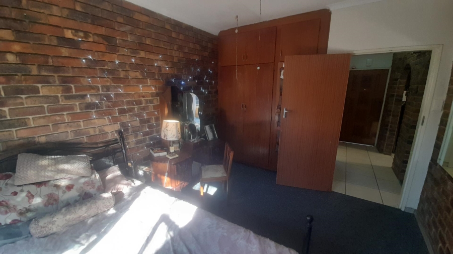 1 Bedroom Property for Sale in Meerhof North West
